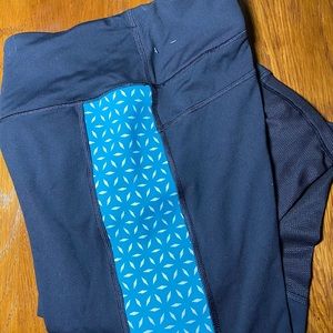 Victoria’s Secret VSX Knockout Legging - Large